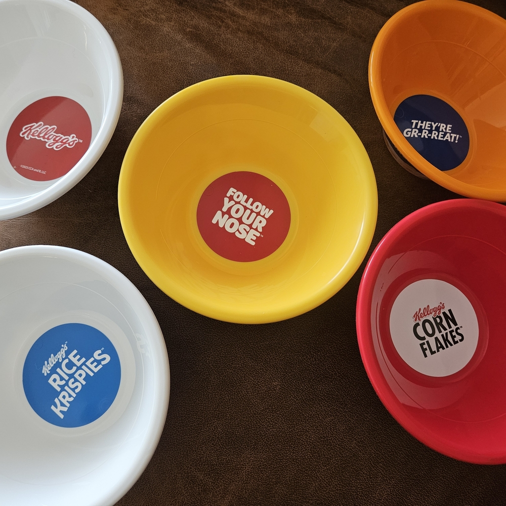 Kellogg's Colorful Cereal Bowls Set